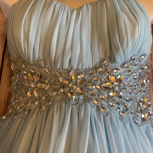 Formal Gown - Picture 3 of 5